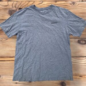Patagonia Fishing Men's Gray T-Shirt Large
